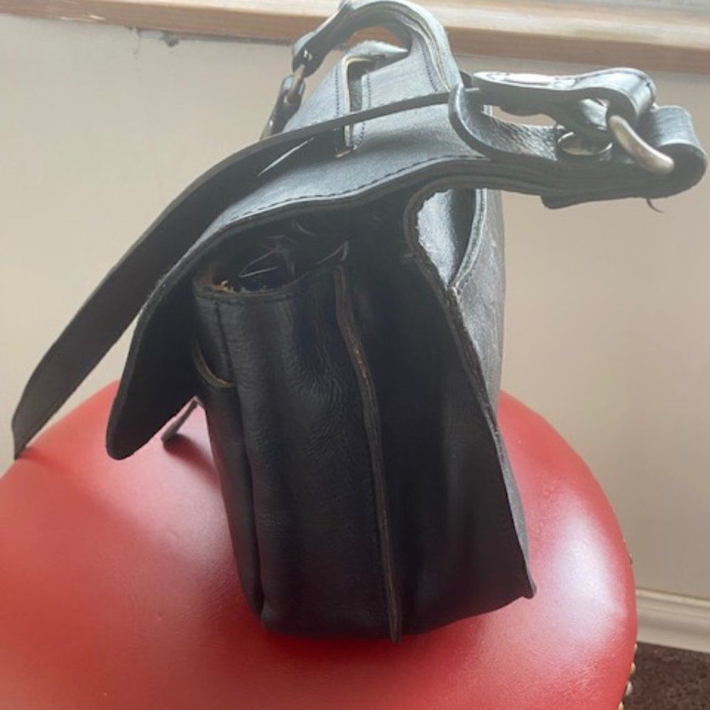 Patricia Nash Black London Smooth Leather Messenger Crossbody Bag - Picture 2 of 16